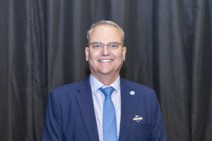 Mr Riaan Beekman